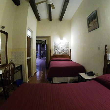 Hotel El Carmen, Morelia Kültér fotó